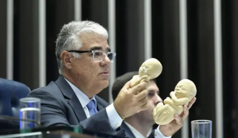 Girão critica censura na TV Senado durante debate sobre aborto