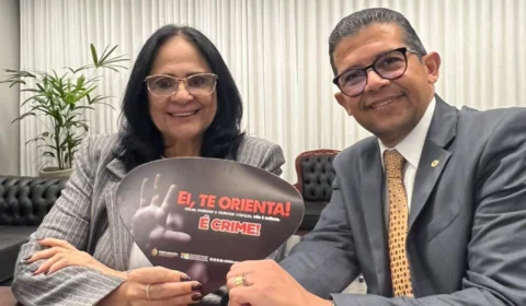 João Luiz apresenta campanha ‘Ei, Te Orienta!’ para senadora Damares Alves