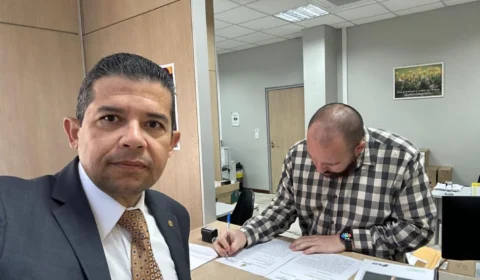 João Luiz entrega parecer técnico e ambiental da repavimentação da BR-319 em Brasília