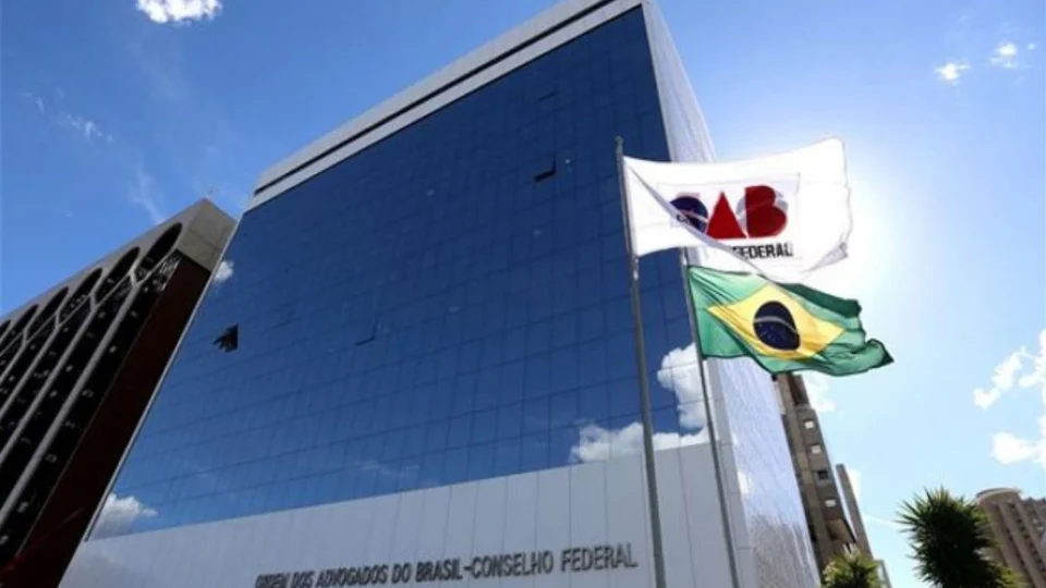 OAB ameaça levar PL do aborto ao STF caso proposta avance