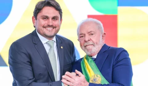Lula cumpre agenda com ministro indiciado por corrupção no Maranhão