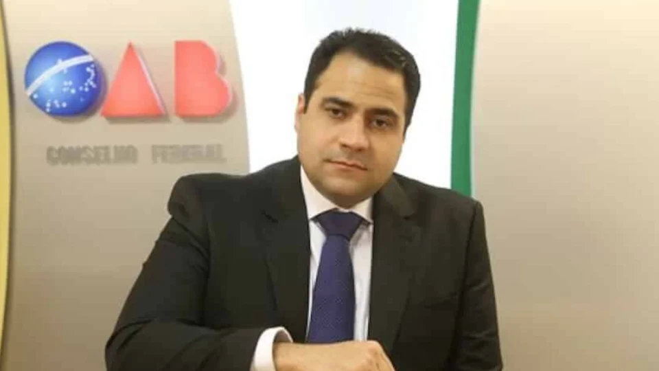 Simonetti silencia sobre escândalo na OAB-RR