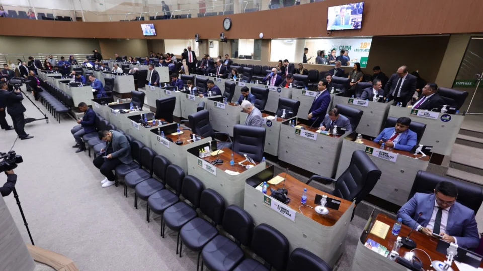 Vereadores aprovam reajuste salariais para servidores da Prefeitura