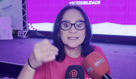 ‘A gente não suporta mais uma economia indo pro brejo’, declara senadora Damares Alves em Manaus