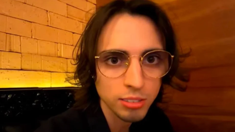 Amom propõe construir escolas em Manaus em 42 dias, como em Florianópolis