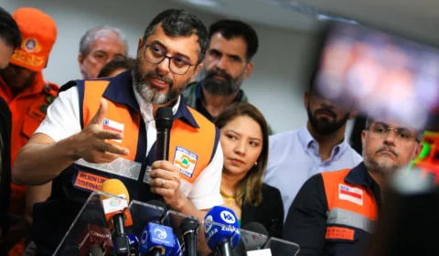 Wilson anuncia possível decreto de emergência para calhas de rios no AM por causa da seca em 2024
