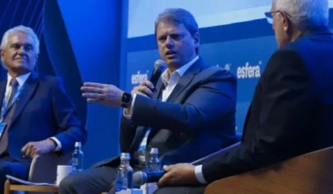 Tarcísio reafirma que é e continuará sendo bolsonarista
