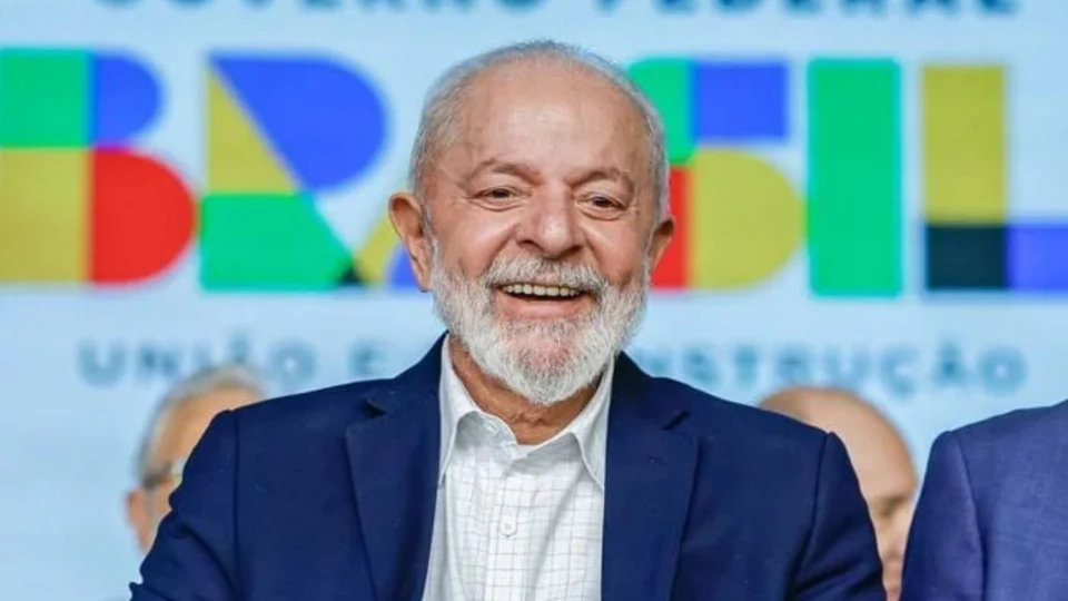 Lula diz que herdou Brasil destruído como a Faixa de Gaza