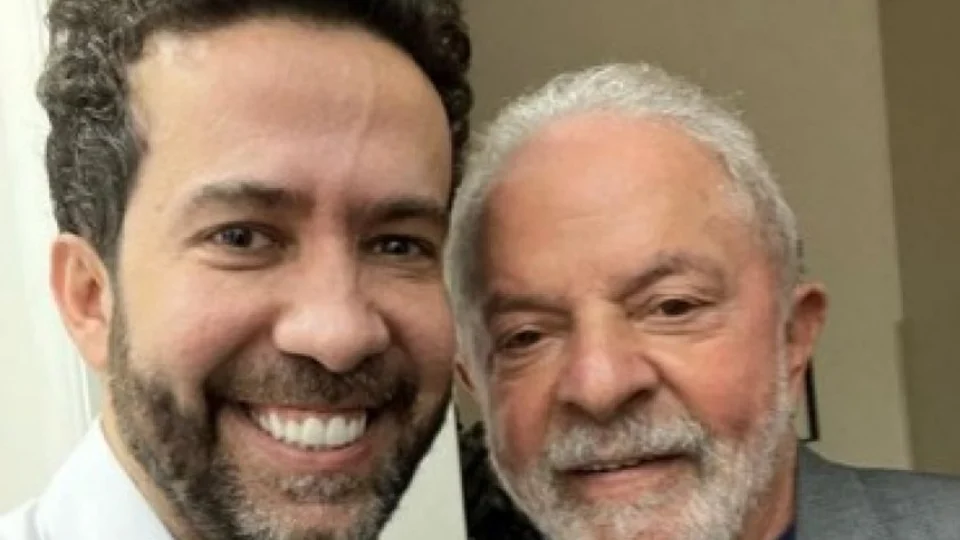 André Janones debocha do atentado contra Donald Trump nas redes sociais