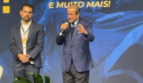 Valdemar lança nome de Eduardo Bolsonaro ao Senado em 2026