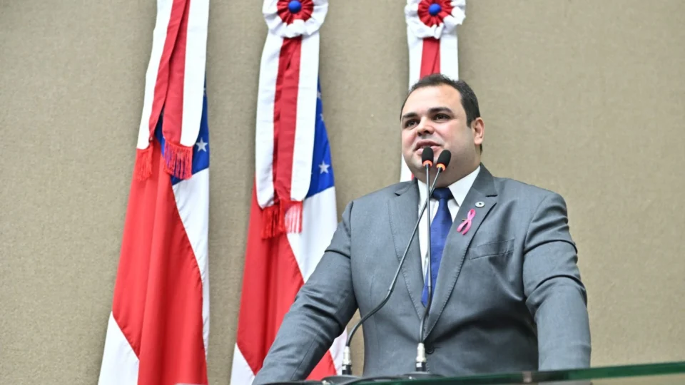 Mais uma pesquisa revela crescimento de Roberto Cidade na disputa pela prefeitura de Manaus