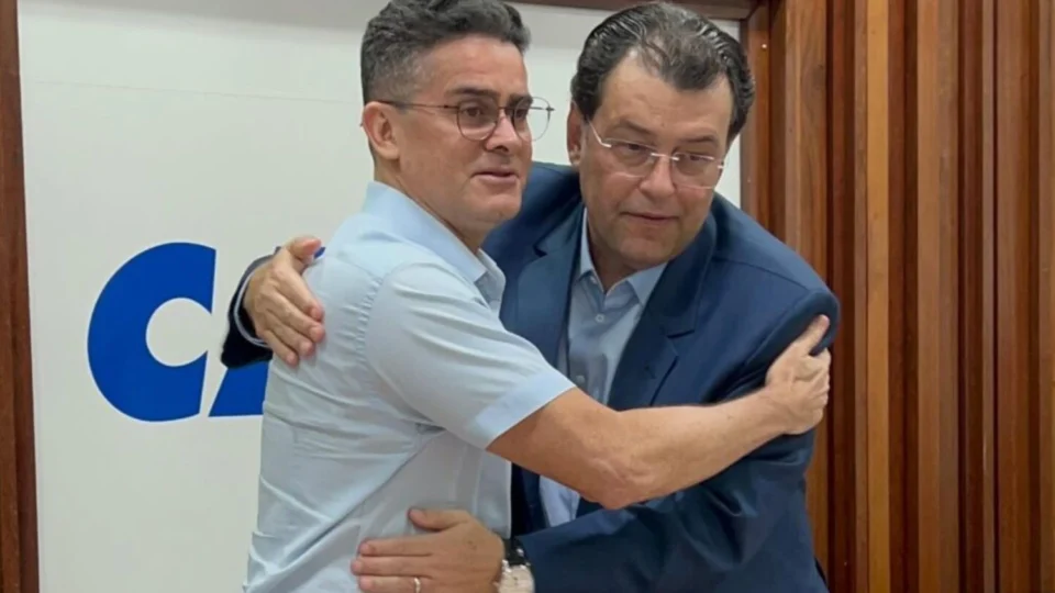 David Almeida e Eduardo Braga firmam publicamente aliança política