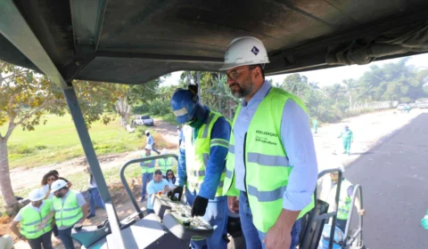 Wilson Lima vistoria retomada de obras na AM-010 e destaca diferencial de modernização da rodovia