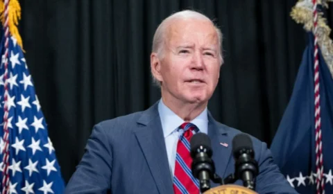 Biden considera abandonar reeleição se não reconquistar confiança pública