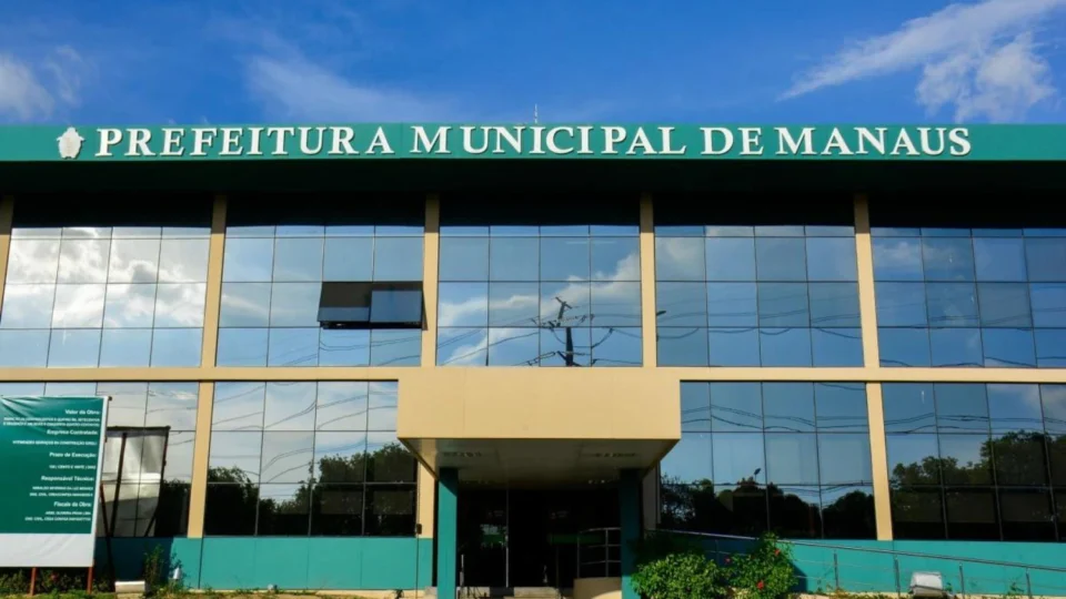 TCE-AM e MPE-AM recebem denúncias sobre contratação temporária feita pela Prefeitura de Manaus
