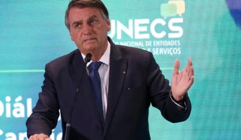 Bolsonaro espera “muitas outras correções” da PF sobre caso das joias