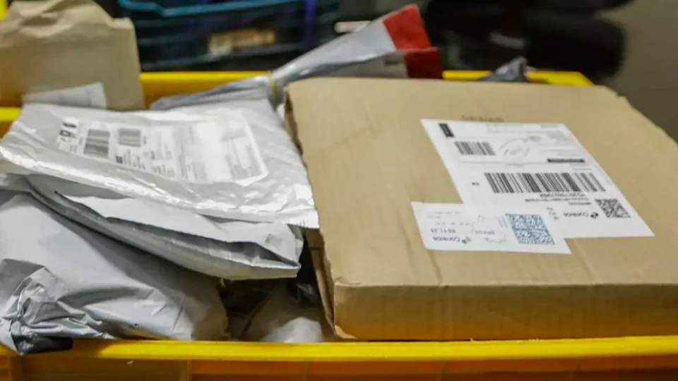 Varejistas iniciam taxação de compras internacionais de até US$ 50