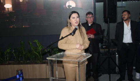 Secretária enfatiza ações do Estado para atrair novos investidores em inauguração de concessionária