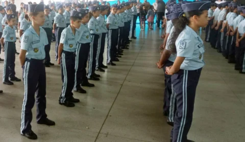 Justiça extingue com ação que questionava escolas cívico-militares em SP