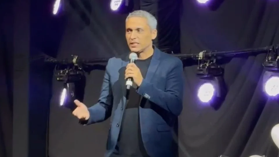 ‘A grande guerra contra a esquerda acontece dentro de casa’, diz deputado Gustavo Gayer