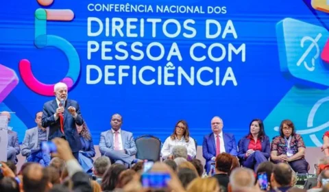 Lula gera críticas ao usar termo polêmico durante conferência sobre deficiência