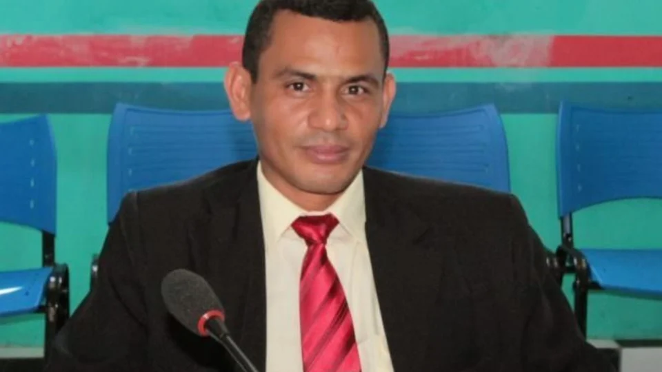 Prefeito de Alvarães é multado por falta de funcionamento do Cras