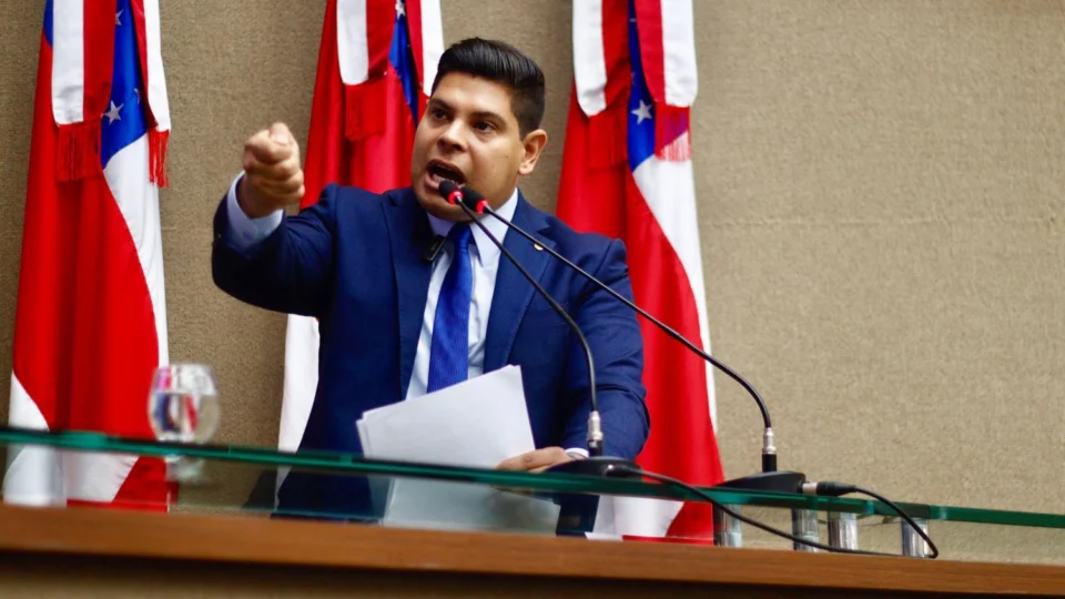 CDC-Aleam notifica operadoras de navegação pelo aumento abusivo da ‘Taxa de Pouca Água’