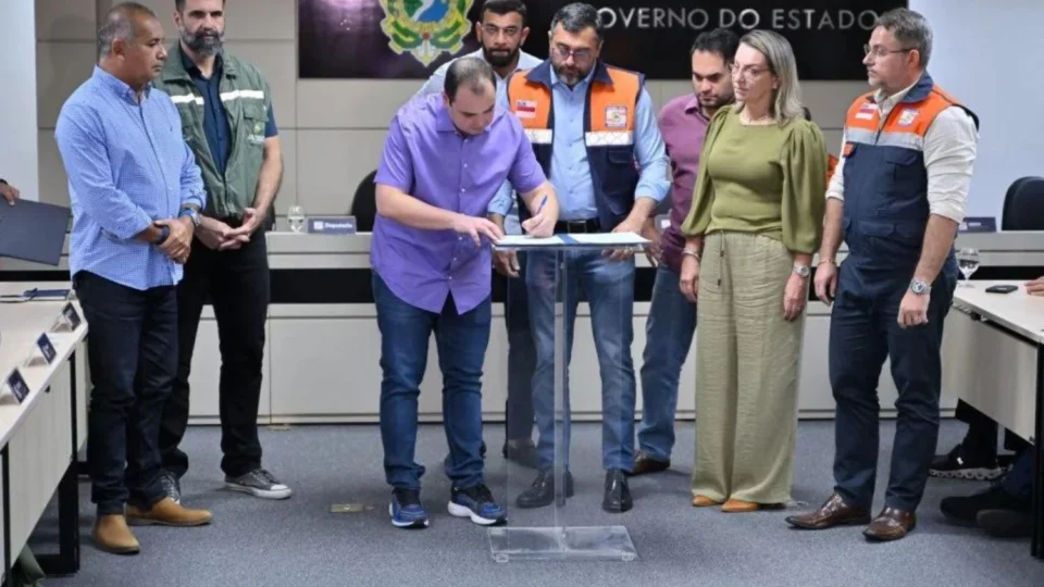 Roberto Cidade destaca iniciativas do Governo do AM para minimizar danos durante estiagem severa