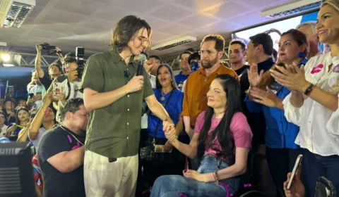 Advogada Nancy Segadilha é anunciada como vice de Amom