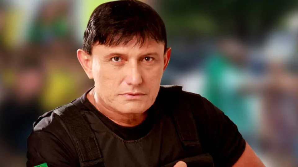 Representante da direita, Delegado Éder Mauro lidera disputa pela Prefeitura de Belém