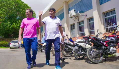 Grupo de Bi Garcia e Mateus Assayag bloqueiam repasses de instituição Pestalozzi