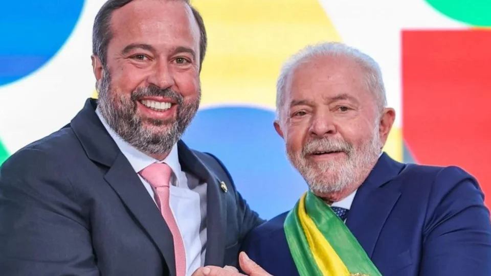 Governo Lula decreta sigilo de 100 anos a declaração de interesses do ministro Alexandre Silveira