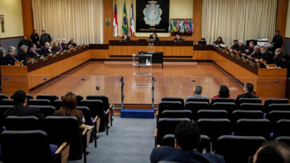 TJAM fixa tese de que não pagamento de custas autoriza extinção de processo