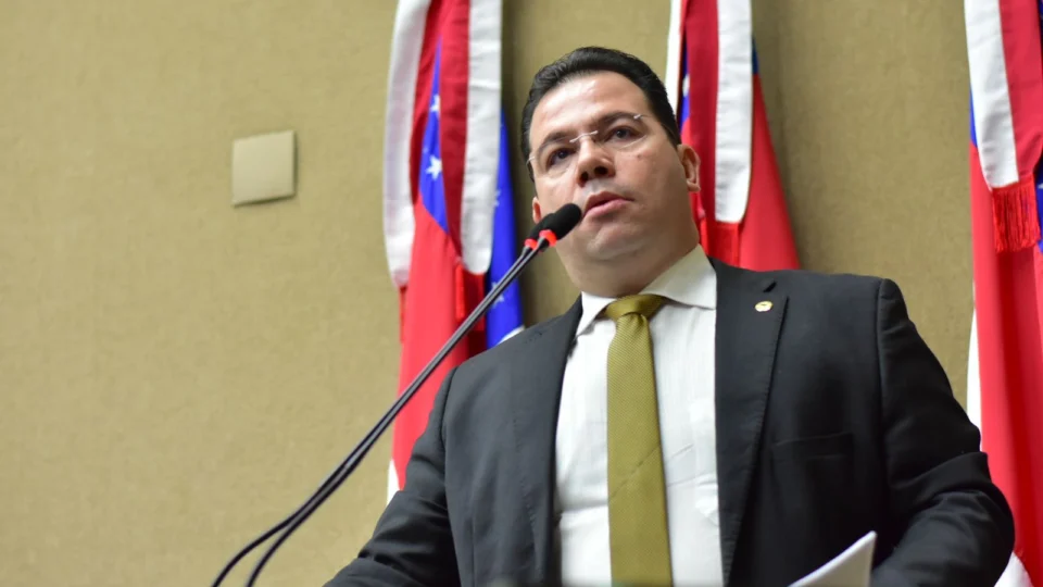 Wilker Barreto fica fora do debate na Band AM após nova decisão judicial