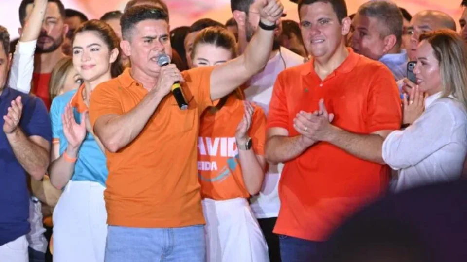 David é alvo de ação na Justiça por propaganda antecipada em convenção