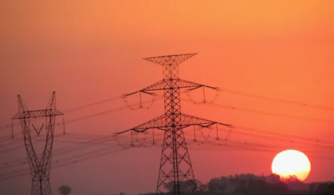 Justiça condena prefeitura de Manaus e Amazonas Energia por falha em fiscalização