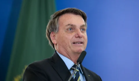 Após decisão do TCU sobre relógio de Lula, Bolsonaro quer fim do caso das joias