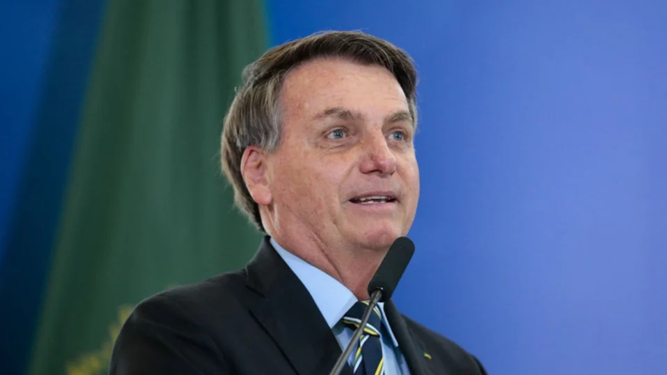 Após decisão do TCU sobre relógio de Lula, Bolsonaro quer fim do caso das joias