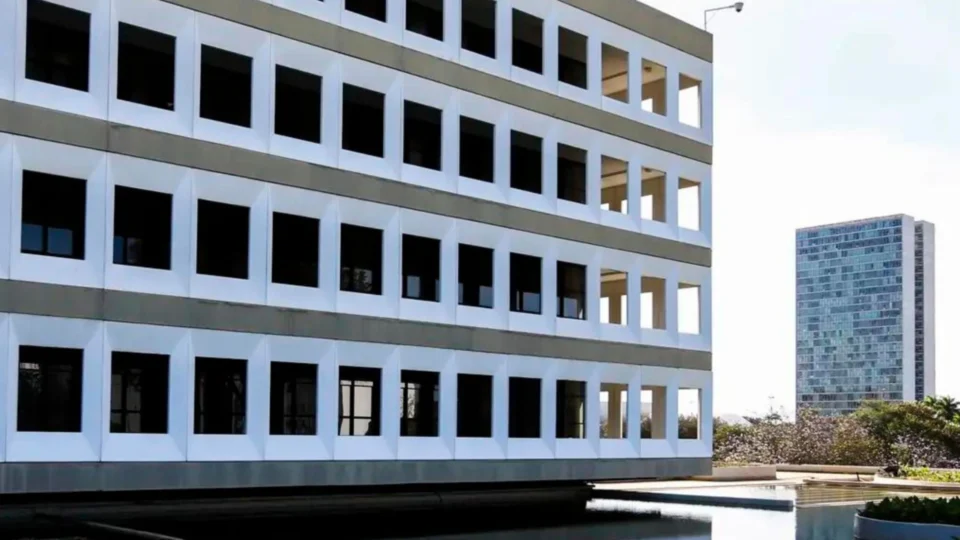 TCU decide que presentes recebidos por presidentes não são públicos