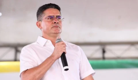 David Almeida ‘muda de cor’ para garantir mais verbas na disputa eleitoral este ano