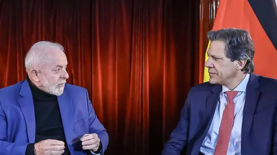 INSS, BPC e Bolsa Família são os mais afetados em corte de R$ 25,9 bilhões do governo Lula