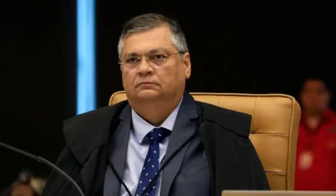 Orçamento secreto: Dino envia à PGR lista de possíveis irregularidades
