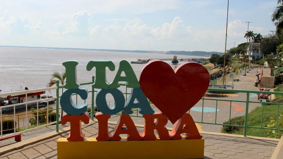 Justiça Eleitoral manda influencers retirar do ar postagens de candidato a prefeito de Itacoatiara