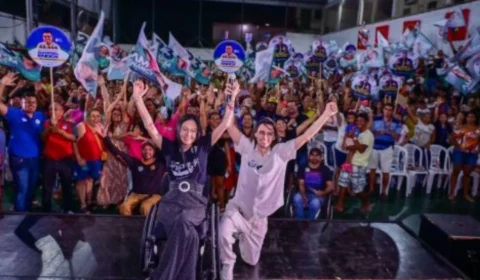 Amom Mandel reúne mais de mil pessoas em reunião na Zona Leste de Manaus