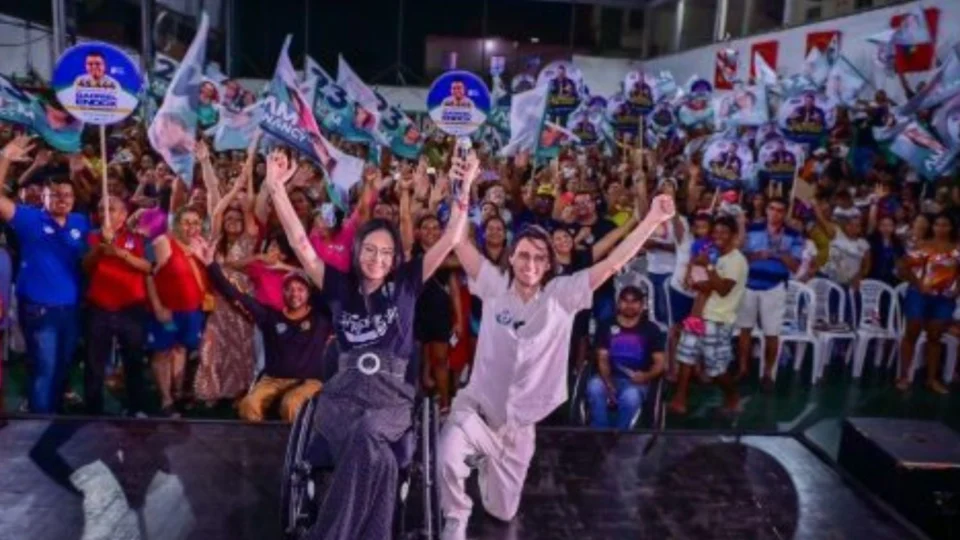 Amom Mandel reúne mais de mil pessoas em reunião na Zona Leste de Manaus