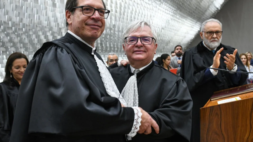 Desembargadores do TJAM prestigiam solenidade de posse dos ministros do STJ