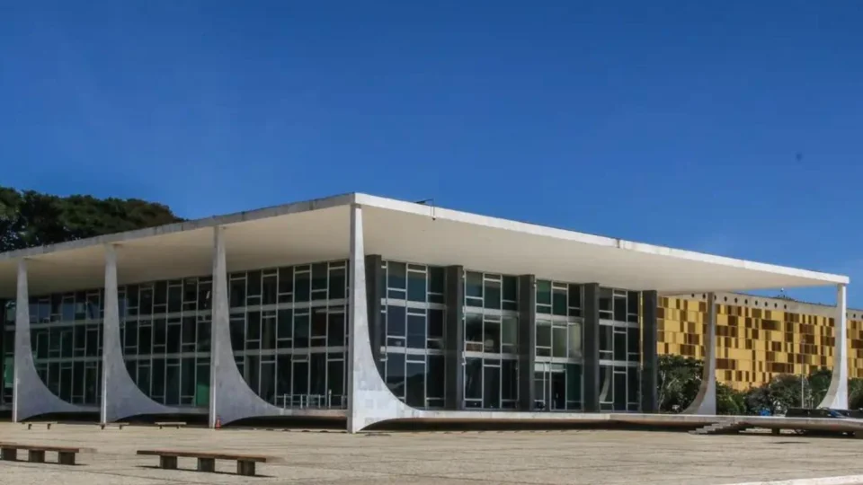 STF pode julgar em novembro ações sobre retirada de conteúdo digital