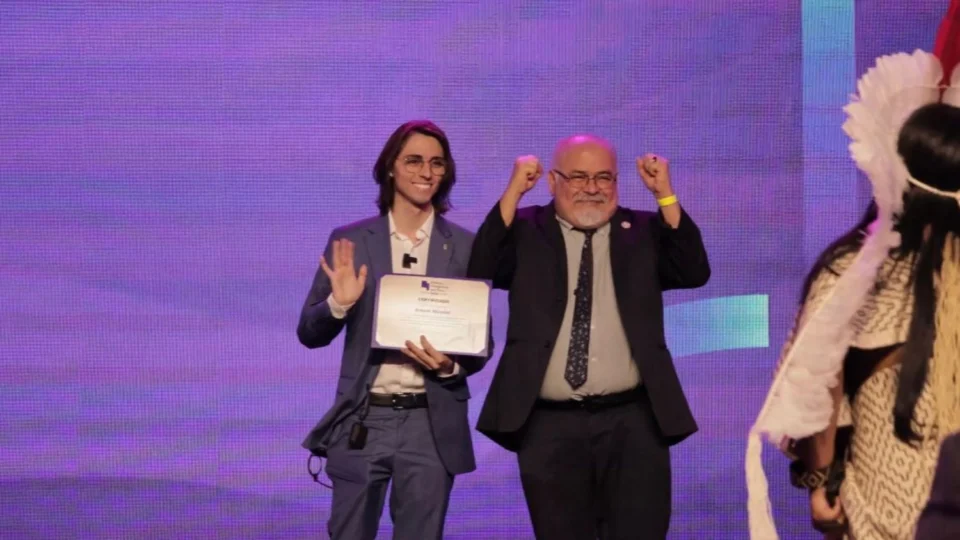 Amom Mandel recebe Prêmio Congresso em Foco na categoria Clima e Sustentabilidade