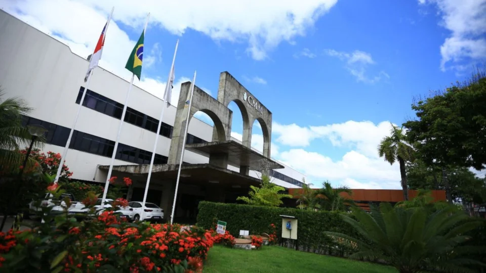 CMM envia ofício com editais do concurso público ao TCE-AM