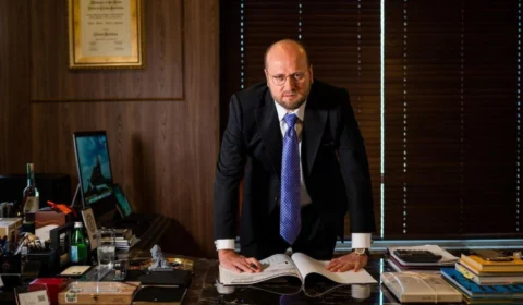 Advogado renomado lança livro com tema sob marketing jurídico